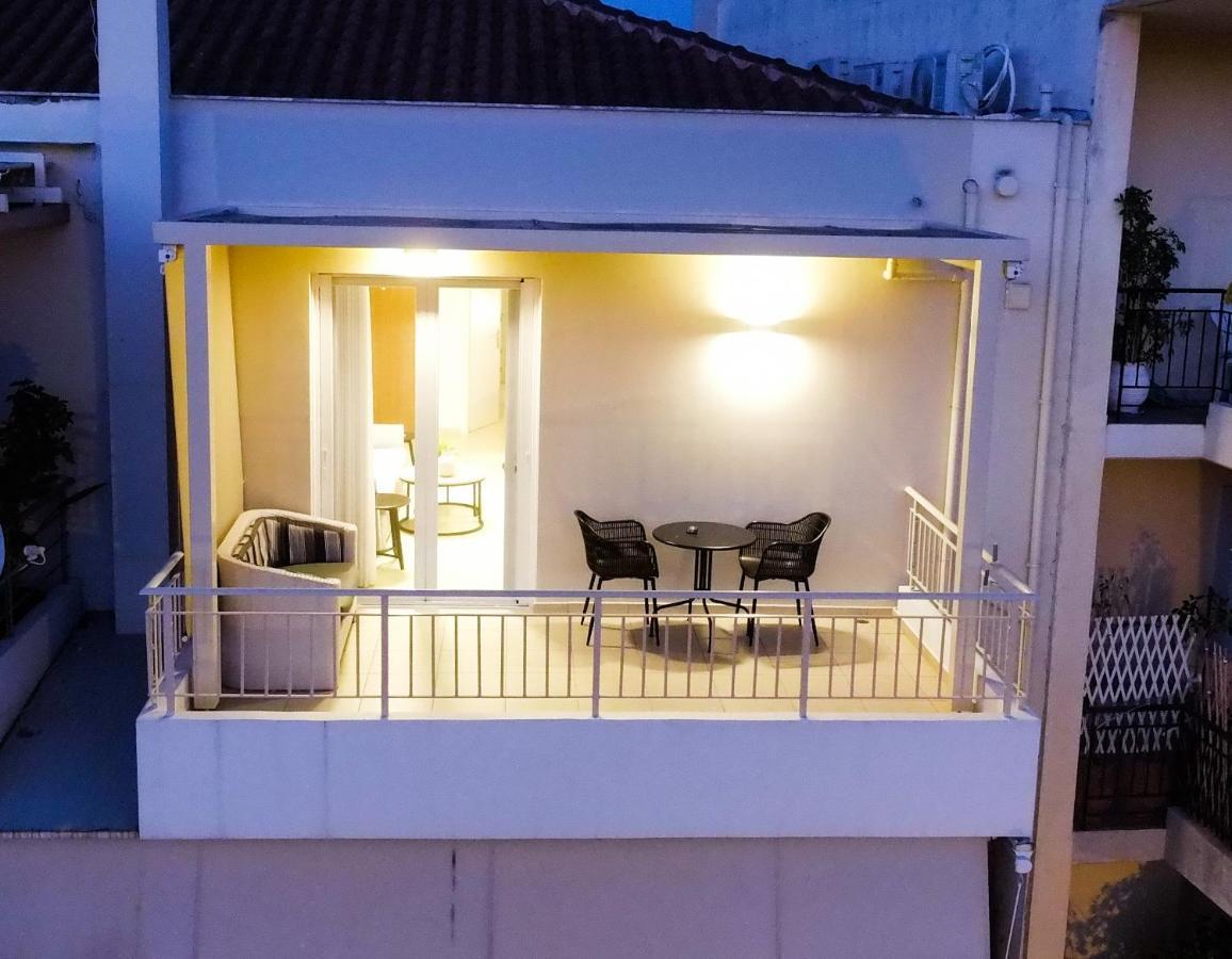 Living In Nafplio Urban Chic Apartments ภายนอก รูปภาพ