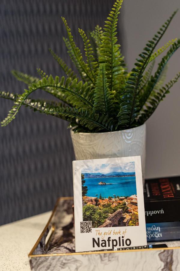 Living In Nafplio Urban Chic Apartments ภายนอก รูปภาพ